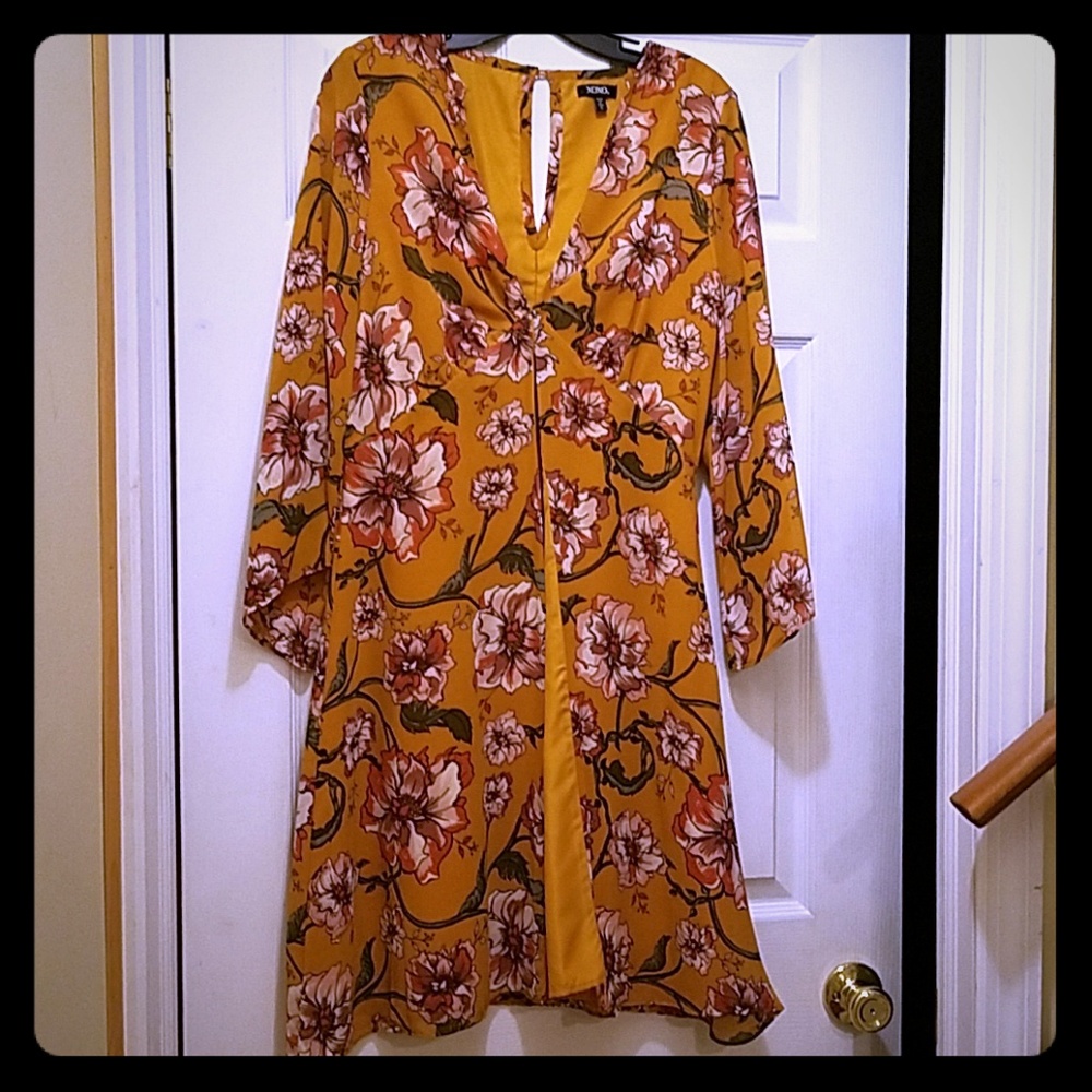 Xoxo floral kimono